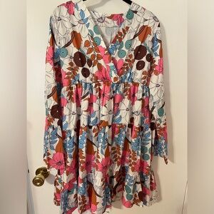 Small floral dress, never worn